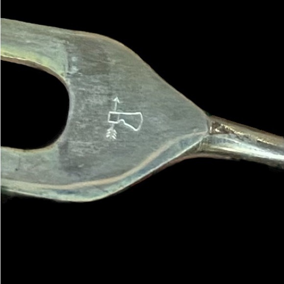 Antique Silver Plated Serving Tongs - Picture 7 of 7